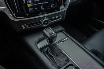 Volvo V90 2.0 D4 AWD Cross Country - 19