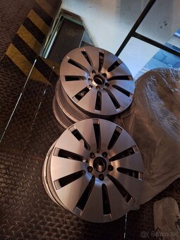 Mercedes-Benz C220d 4Matic 143kw - 19