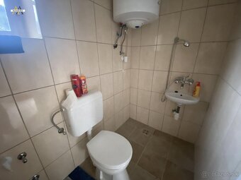 Na predaj 4  izbový rodinný dom za 33 000 eur na pozemku 174 - 19