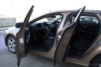 Volvo V40 D2 Powershift AT6 - 19