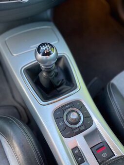 Renault Laguna 2.0DCI GT - 19