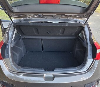 Kia ceed 1,6 GDi gold - 19