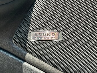 Škoda Octavia Combi 2.0 TDI CR DPF RS DSG - 19
