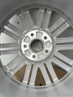 PREDÁM úplne NOVÚ sadu 18" ALU disky AUDI + nové zimné pneu - 19