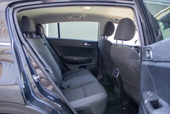 Kia Sportage 2.0 CRDi 4WD AT - 19