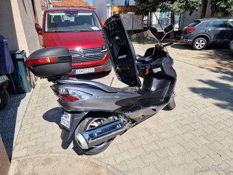 Suzuki Burgman AN 400 34k (benzín) - 19