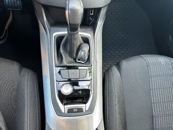 Peugeot 308 SW 1.6 BlueHDi Allure EAT6, FULL LED - 19