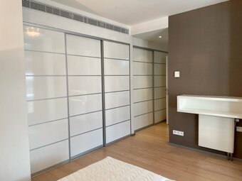 BA I. Luxusný byt s veľkou terasou v EUROVEA - 19