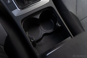 Volkswagen Passat B7 Variant 2.0 TDI BMT Highline - 19