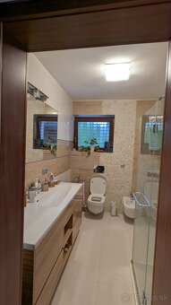 5-izbový zariadený rodinný dom - 19