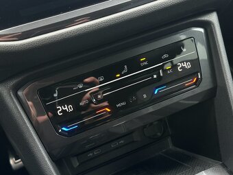 Volkswagen Tiguan Allspace 2.0 TDi R-Line 4x4 DSG , WEBASTO, - 19