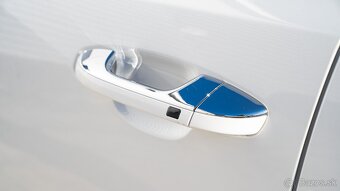 Kia Sportage 2.0 CRDi 4x4+ 48V Mild Hybrid Platinum AUTOMAT - 19