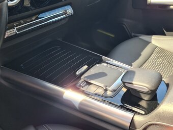 MERCEDES-BENZ EQA 300 4MATIC - 19