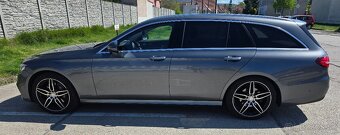 Mercedes  E220d - 19