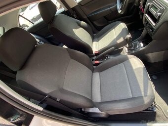Škoda Rapid 1.2tsi 63kW klimatizace 2014 160tkm ČR STK 6/27 - 19
