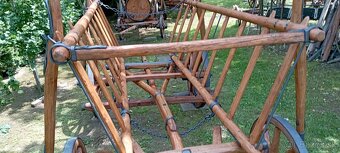 Starý drevený konský voz - rebriňak III - 19