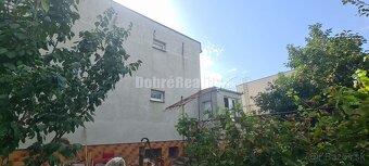 Dobré reality ponúkajú na predaj poschodový 5-izb. RD+ garáž - 19