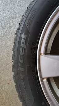 Volvo V40 D2 2.0L 120k Volvo V40 88kW M6 - 19