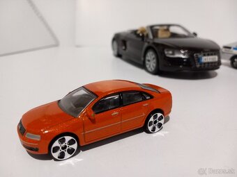 🚗✨ Ponukám na predaj 1:60 1:64 kovové modely áut - 19