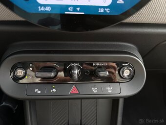 MINI COOPER C Race Green 2025 - 19