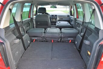 Volkswagen Touran 1.9 TDI DSG 7 miest Ťažné zariadenie - 19