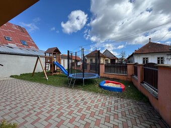 Zabehnutý apartmánový dom na predaj, obec Bobrovec - Liptovs - 19