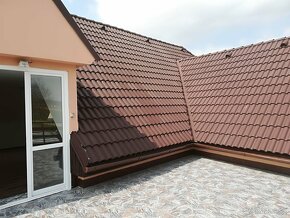 Exkluzívny predaj 6.izb 220m2 RD v obci Horňany a pozemkom - 19