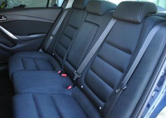 Mazda 6 2.0i G145 ATTRACTION FL 2xALU 107 kw - 19