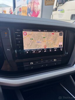 Volkswagen Touareg 3.0 TDi DSG 170kW 4x4 - 19