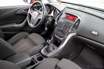 Opel Astra ST 2.0 CDTI Cosmo 121kW – TOP výbava, 1. majiteľ - 19
