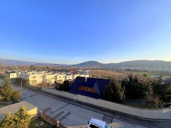 PREDAJ 4 izb. DOM s garážou Šimonovany s poz. 398 m² - 19