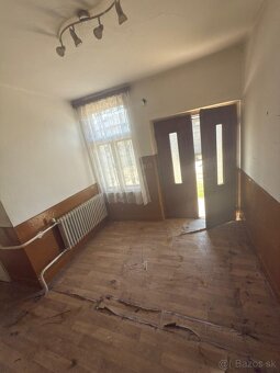 Rod.dom v Obci Tešedíkovo s krásnym pozemkom 1702 m2 - 19