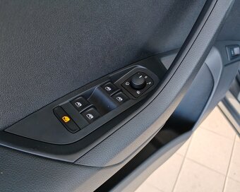 Škoda Karoq 1.5 TSI ACT EVO Top Selection DSG - 19