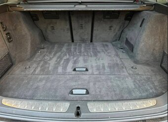 BMW Rad 3 Touring 320i xDrive Sport Line Shadow A/T - 19