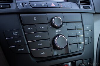 Opel Insignia 2.0 CDTI 96kW M6 - parkovacia kamera, navi - 19