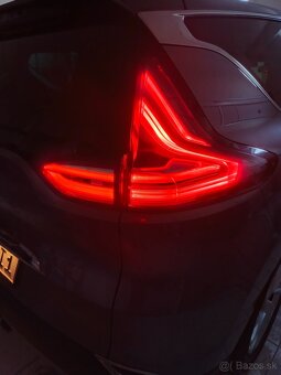 RENAULT ESPACE 1.6DCI 96KW MANUÁL 5-MIESTNY - 19