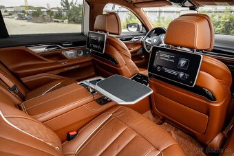BMW Rad 7 M760Li xDrive A/T Full - 19