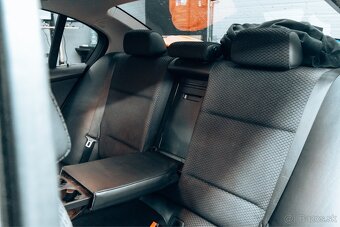 BMW e90 330d lci - 19