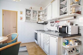 Veľký 3-izbový byt s 2 balkónmi na ul. Nábrežná, Nové Zámky - 19