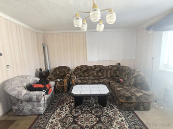 - R E Z E R V O V A N É - DOM CHALUPA V TICHEJ BOČNEJ ULICI  - 19