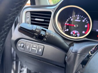 Kia Ceed 1.6Crdi m2020 manual - 19