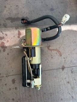 Gsxr 600 k5 diely - 19