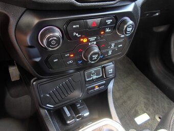 Jeep Renegade 1.3 GSE Limited - 19
