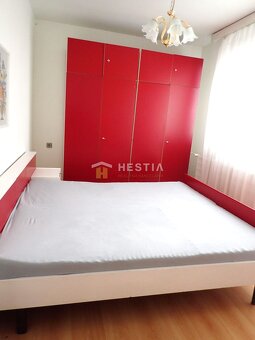 Priestranný 2-podlažný rodinný dom Borský Mikuláš - 19