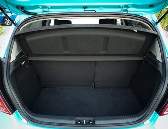 HYUNDAI i20 1.25 benzin - 83tis km-2014-LED-KLIMA-VYHREV SED - 19