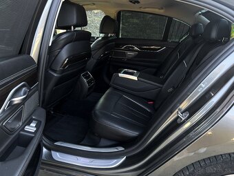 BMW 730d xDrive A/T, HUD, 360, Sound Booster, Odpočet DPH - 19