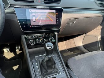 Škoda Superb Sportline 2.0 TDI 6st manuál - 19