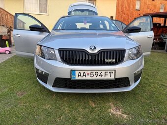 PREDNA MASKA OCTAVIA 3 - RAMCEK GRILU MASKY CIERNY - 19