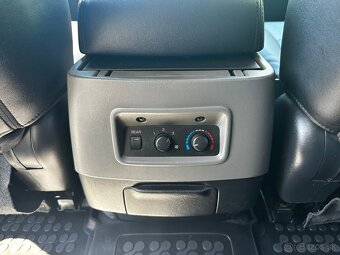 Mitsubishi Pajero - 19