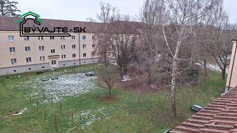 Garsonka 26m2, v tehlovom bytovom dome v Prievidzi na Starom - 19
